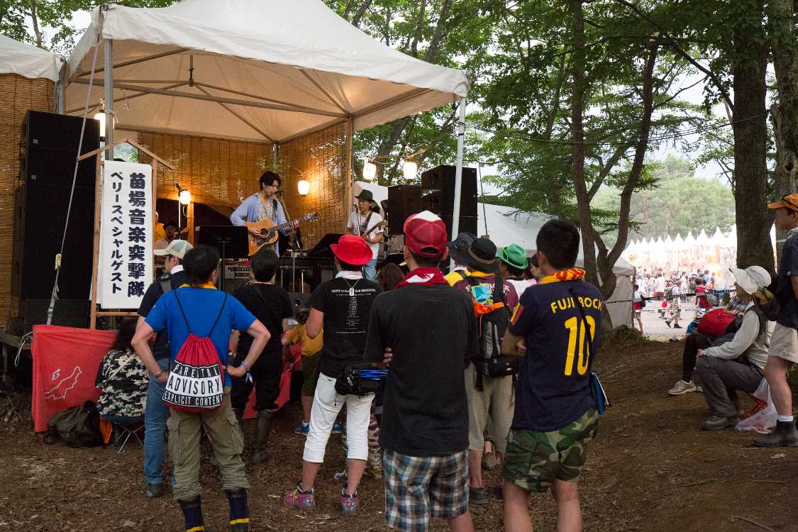 苗場食堂ステージ。