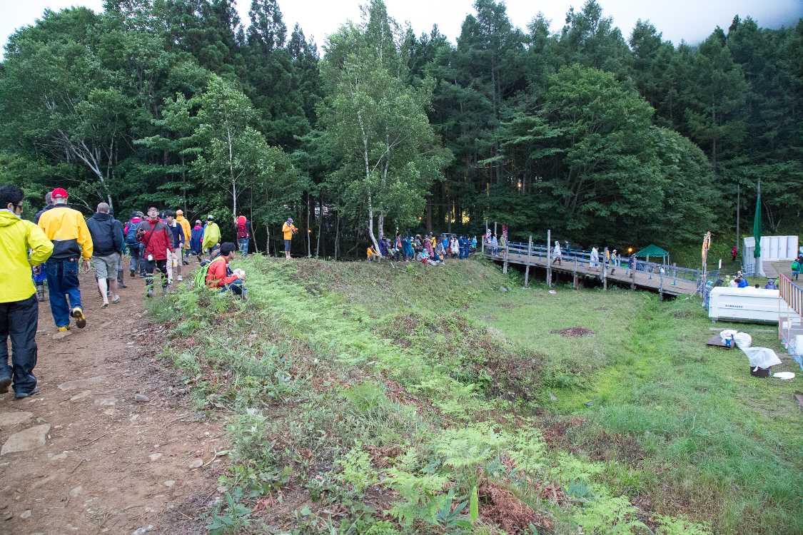 公演がないときの外周。