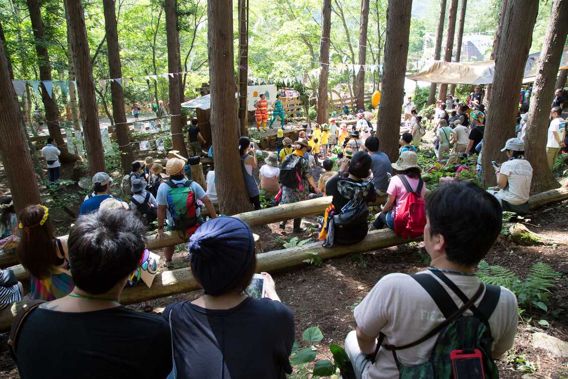 後方は親が多い。