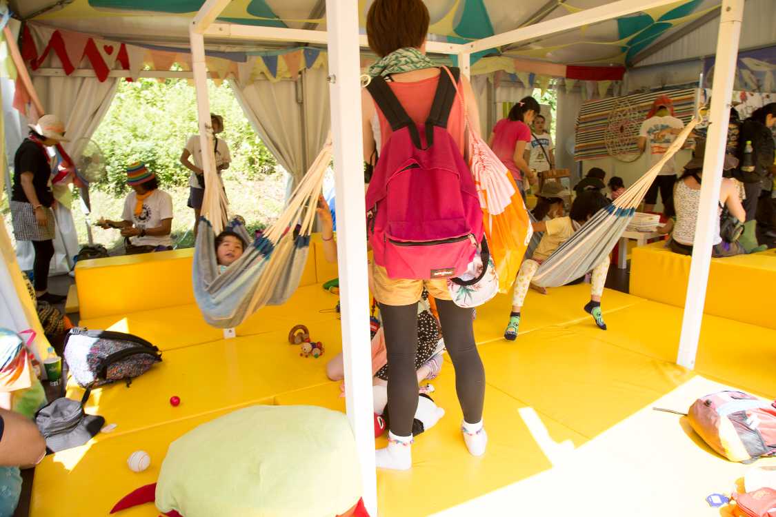 ハンモックは子ども仕様か。