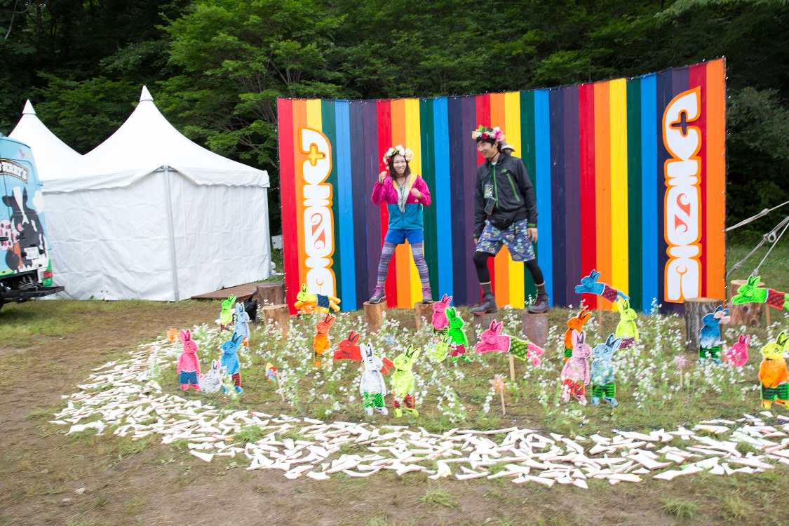 ボードウォークにたくさんあるウサギの本拠地。