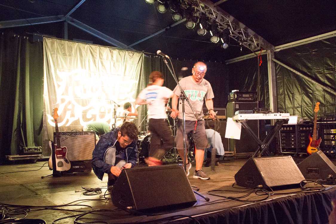 セット転換中。