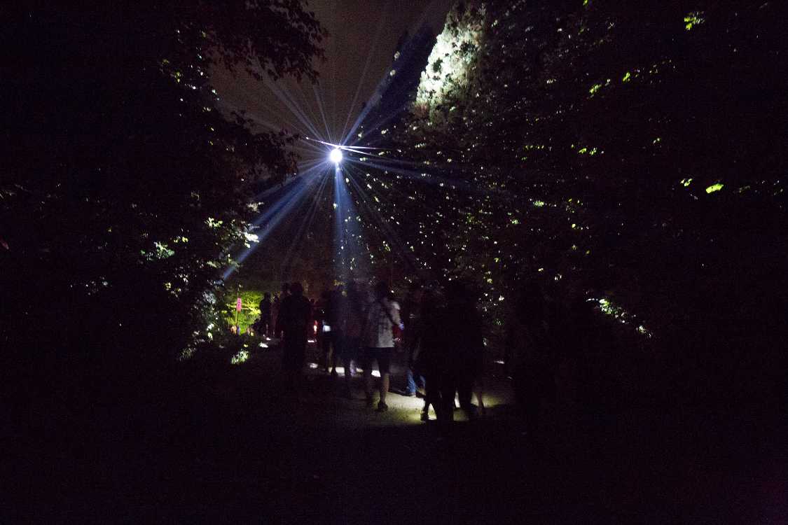 金曜の午後9時40分ごろ。