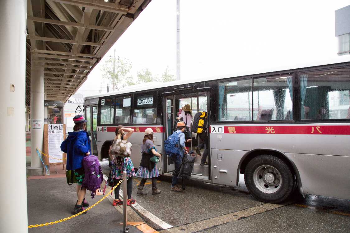 外観は路線バス。