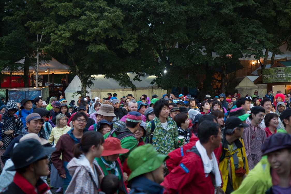 苗場音頭を踊る人その4。