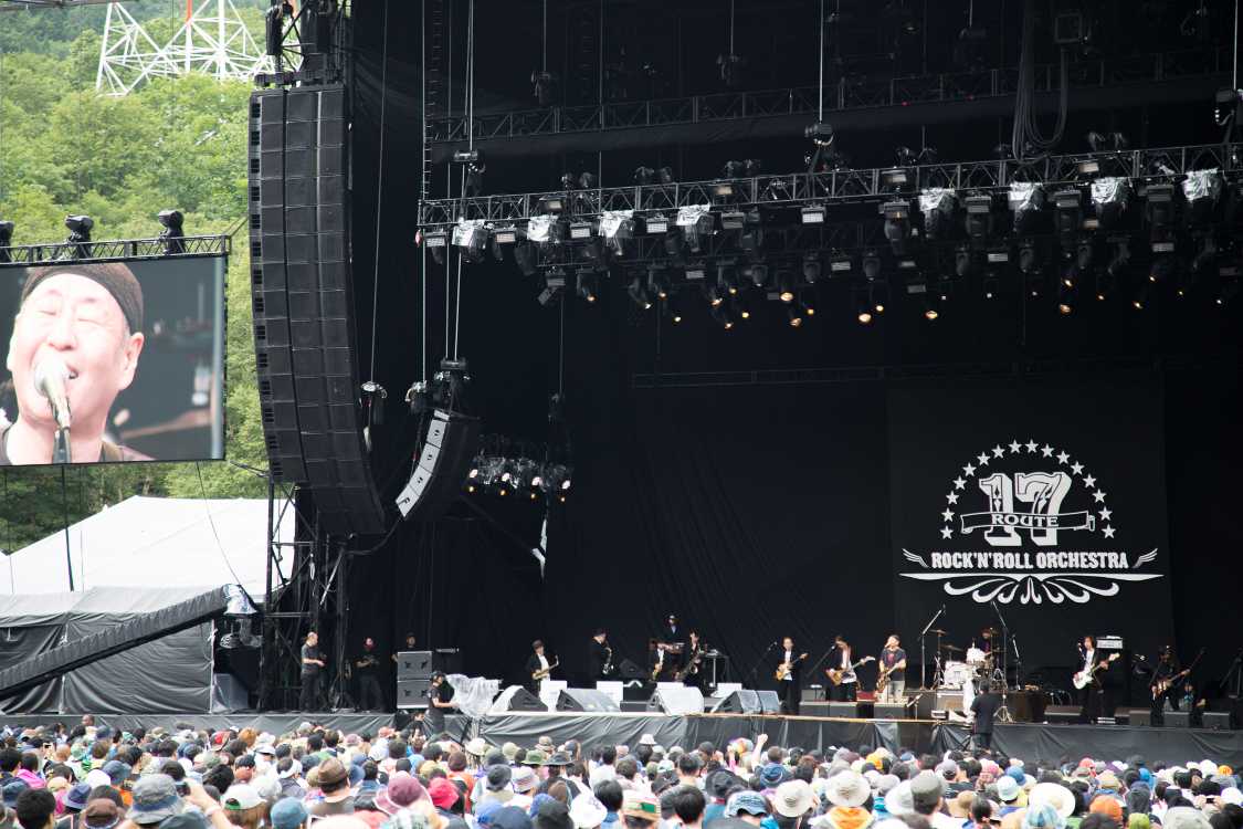 泉谷しげる。「春夏秋冬」を歌う。