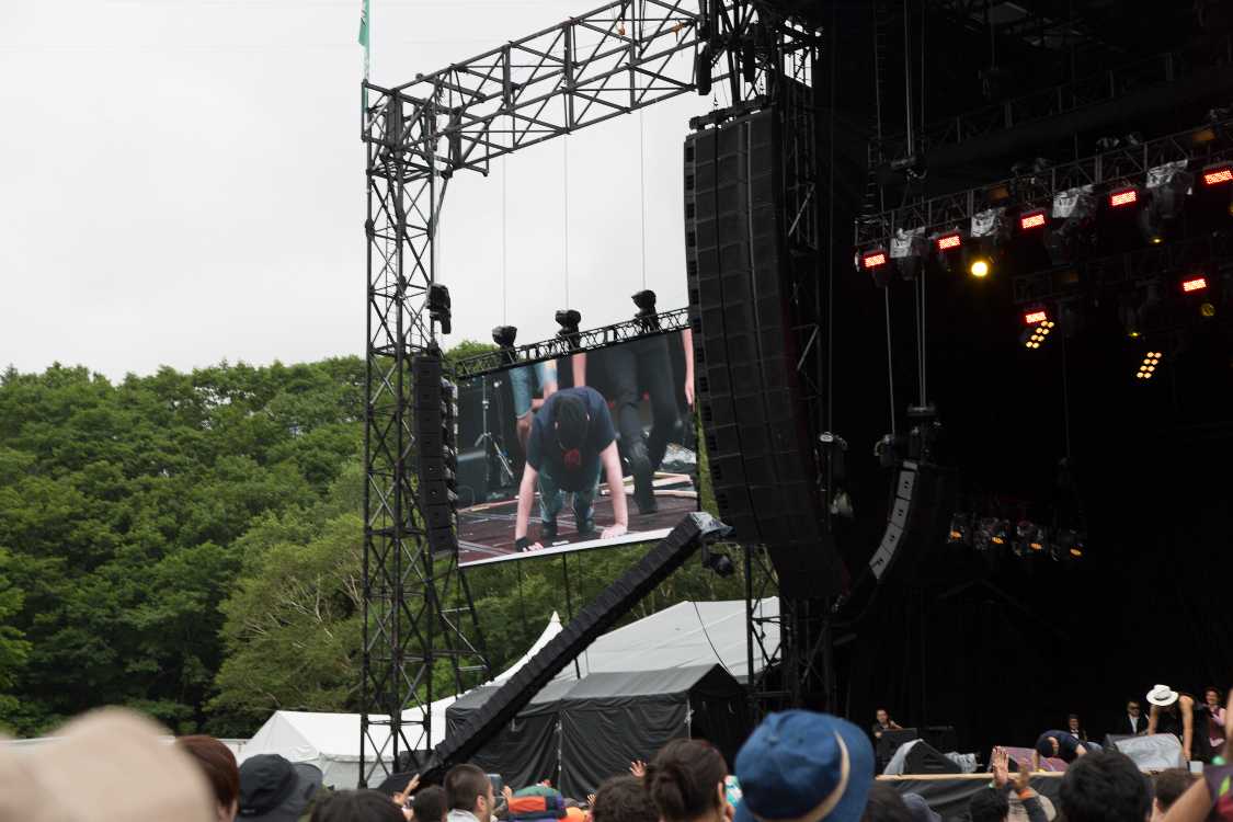 泉谷しげるの腕立て伏せ。