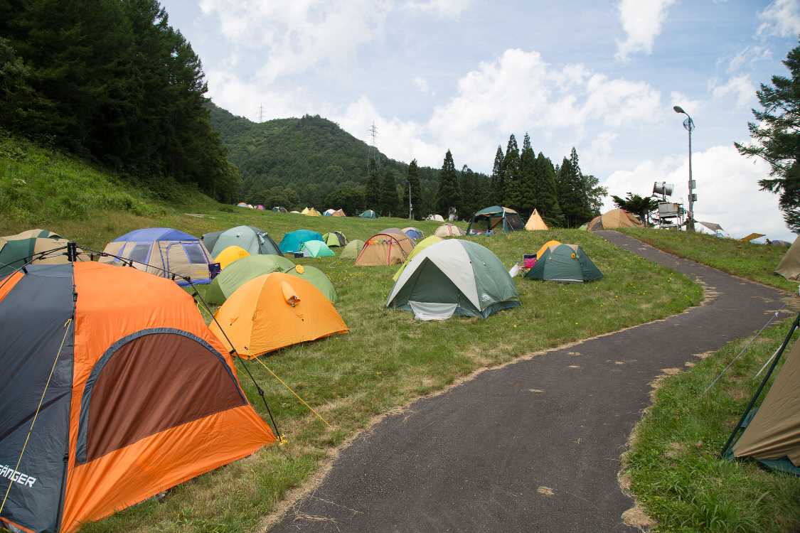 Hサイトへ続く道。