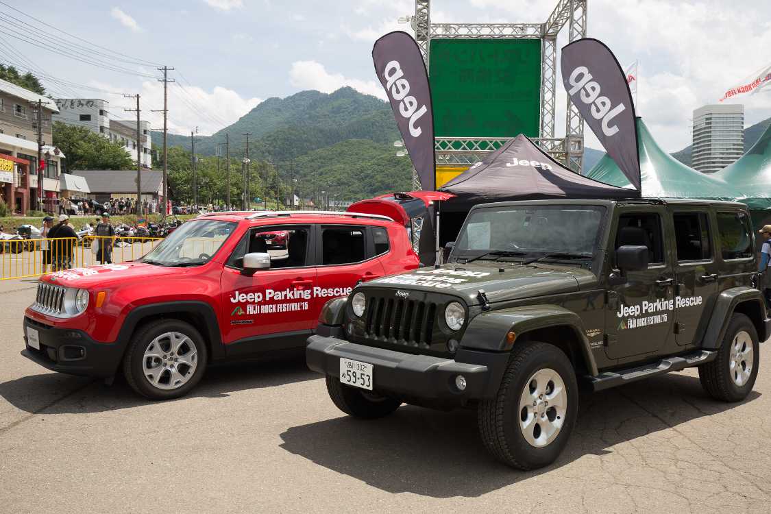 かつて三菱自動車が担っていた駐車場のレスキューをジープが担う。