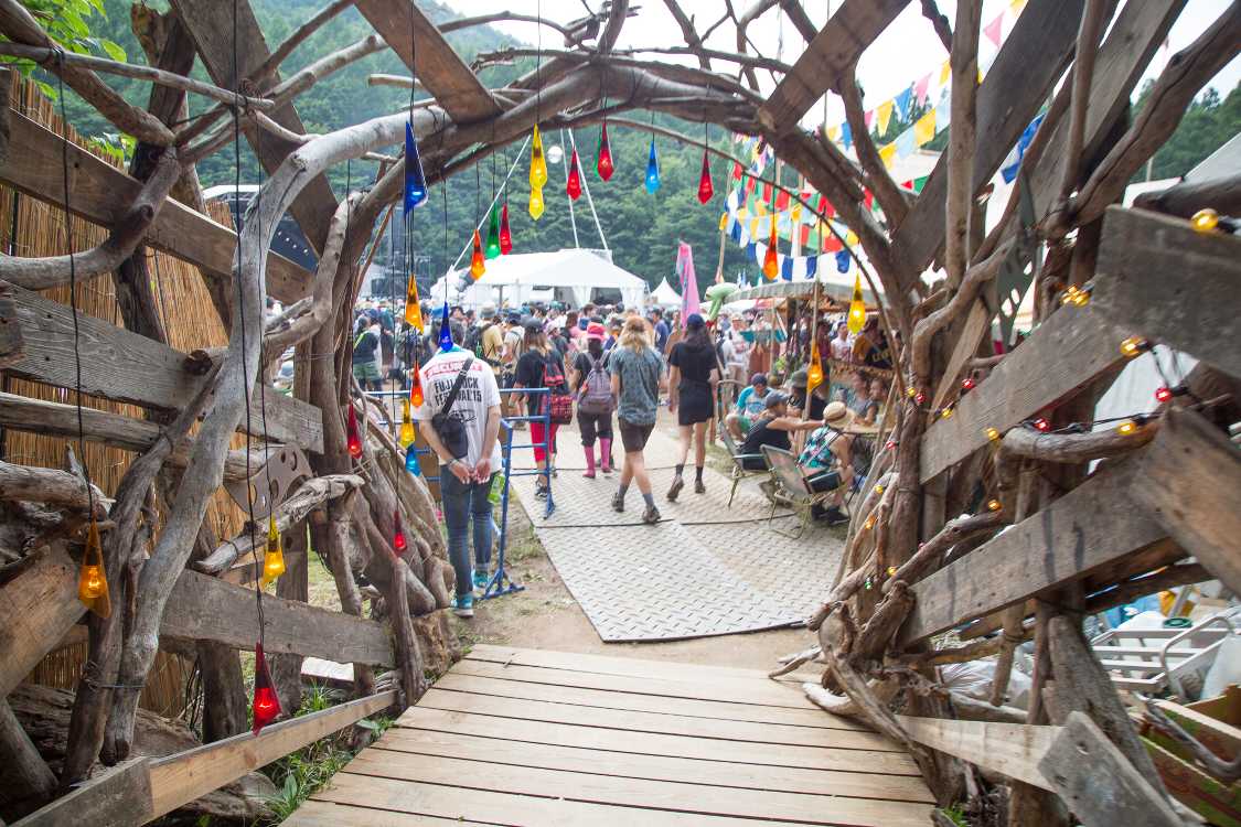 フィールドオブヘブン出口。