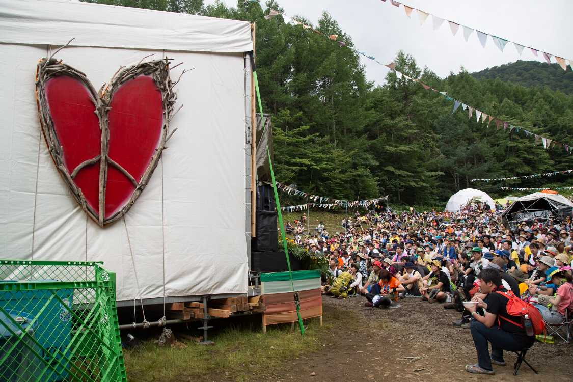 昨年よりシンプルになったジプシーアバロンの側面。