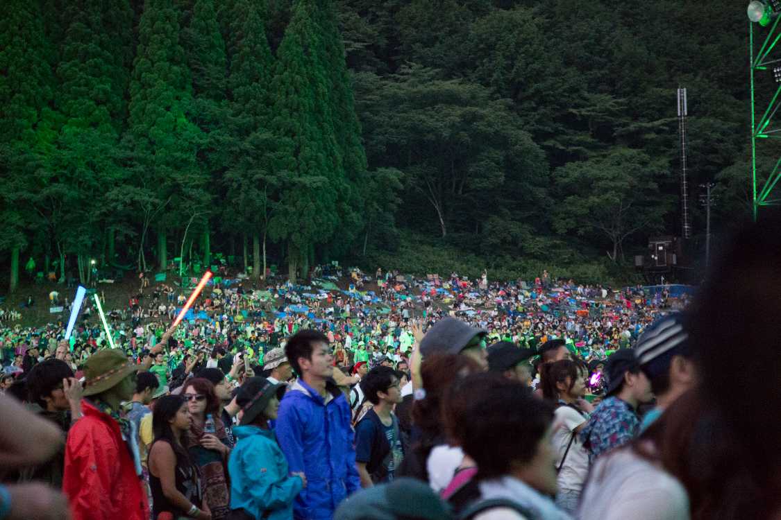 土曜の午後7時10分ごろ、デッドマウスのころ。