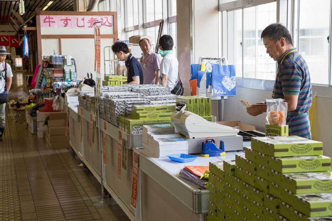 仮設のフジロック関係売り場。