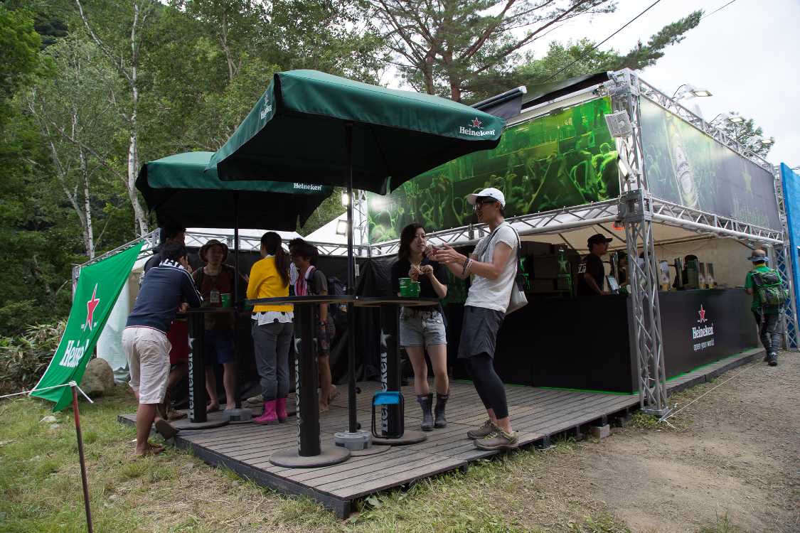 立ち飲みスペースもありました。