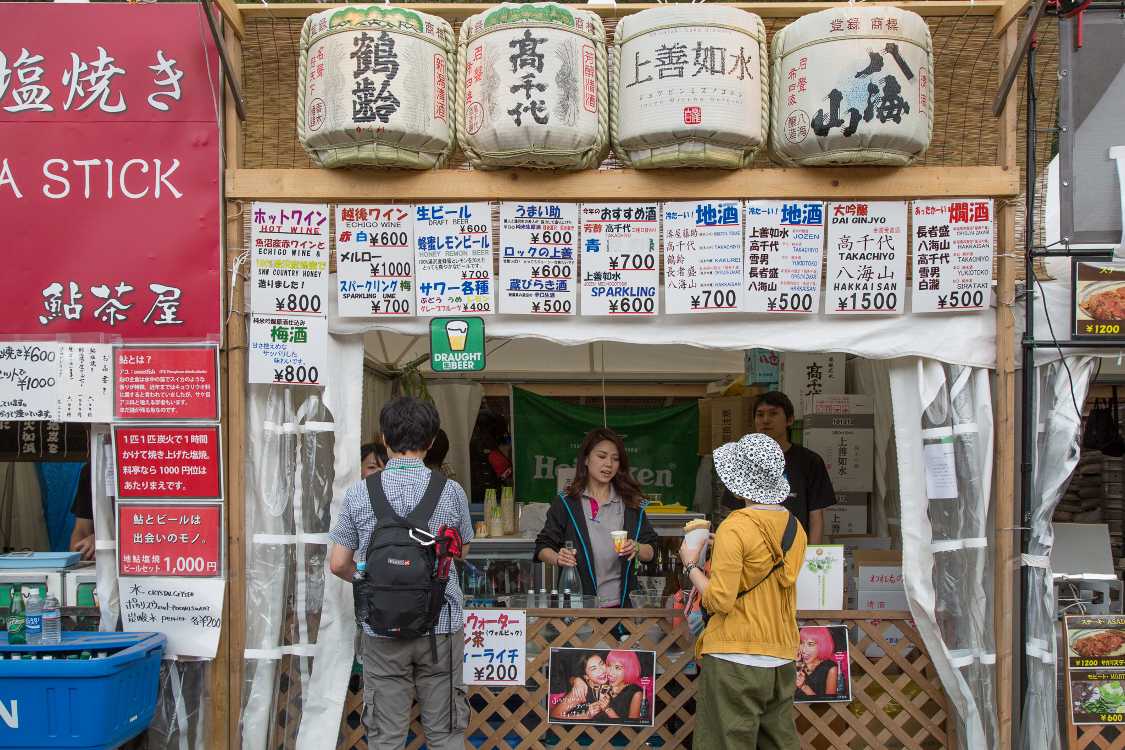 越後魚沼の地酒プロモーション。ワインも提供しています。