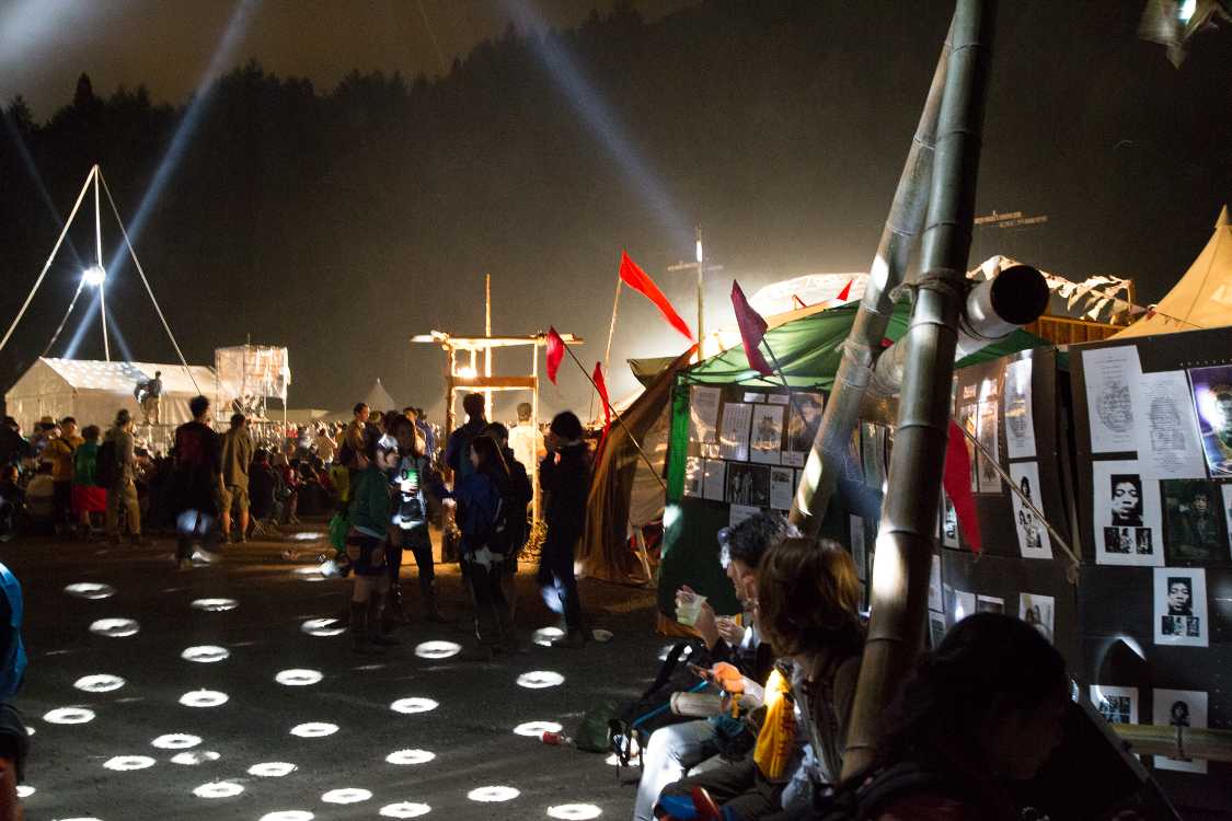 光をずっと見ていると酔います。