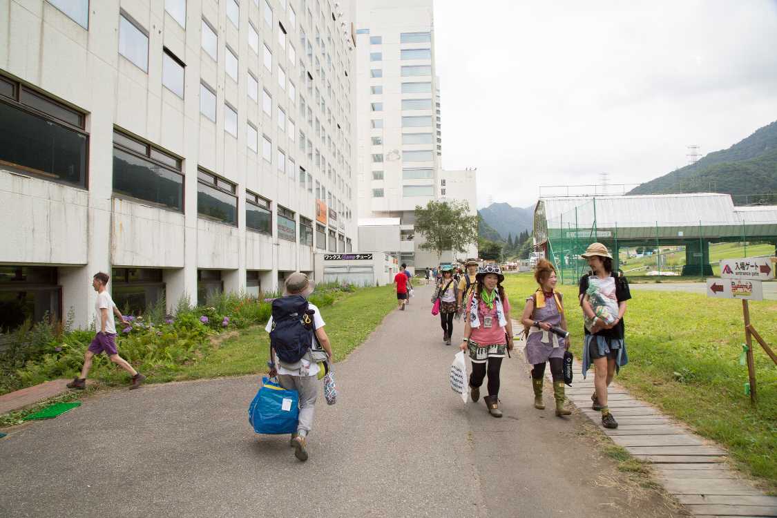 ホテルの裏の通路。
