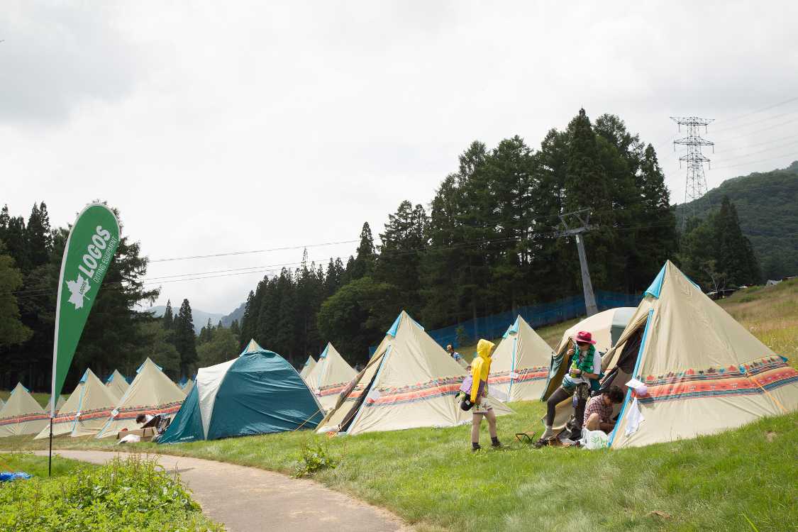 ロゴスの貸しテント。