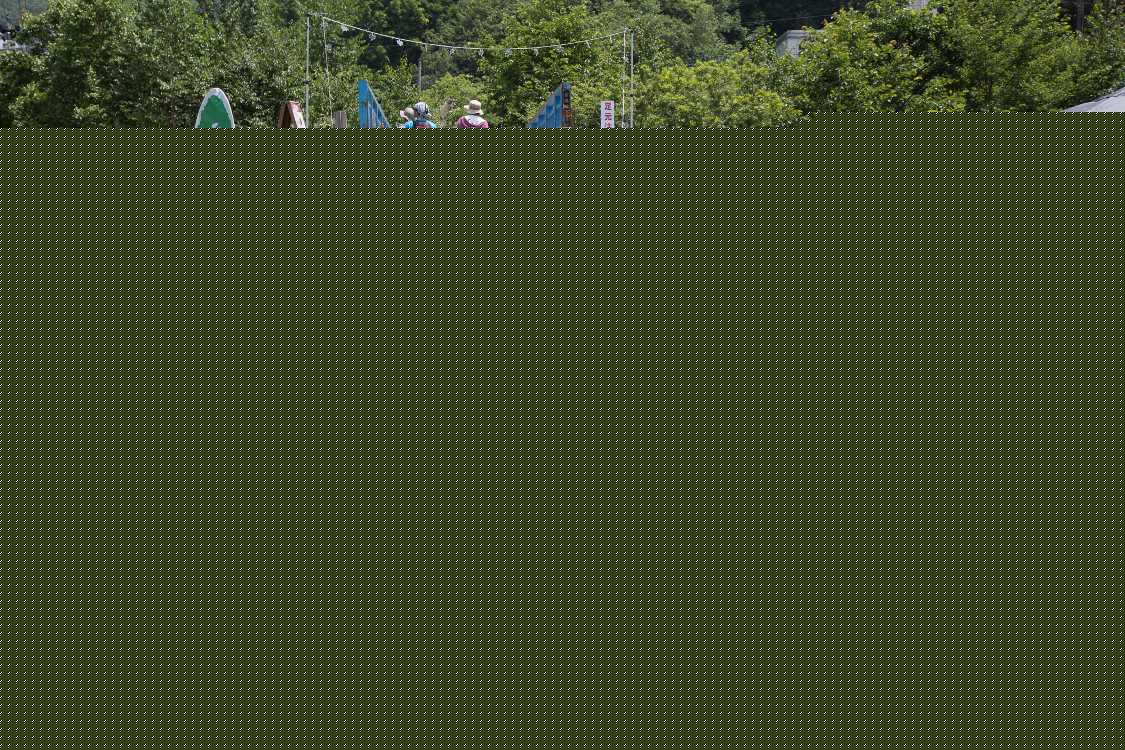 ピラミッドガーデンから場外へ。