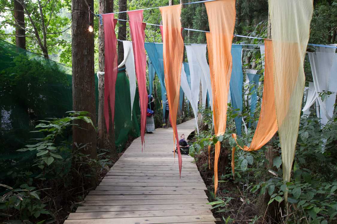 オレンジカフェ方面へ。