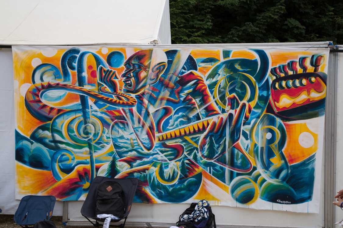 ステージ脇のグラヴィティーフリーの作品。