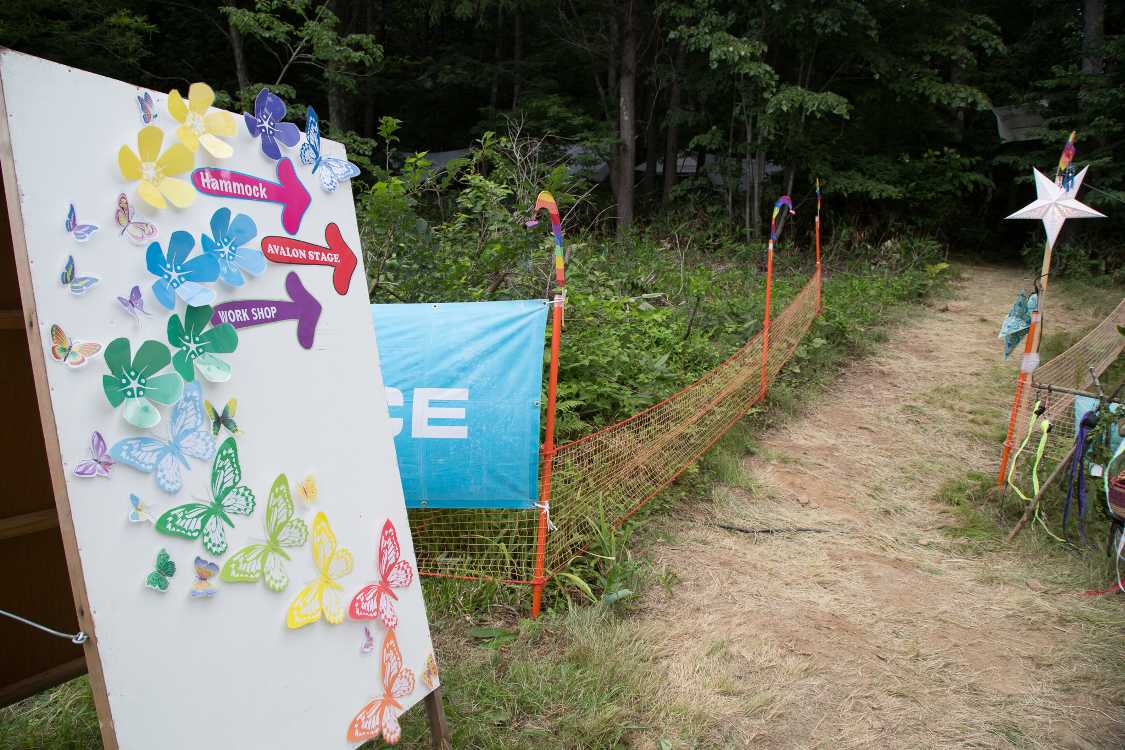 ジプシーアバロンのステージ方面への通路。