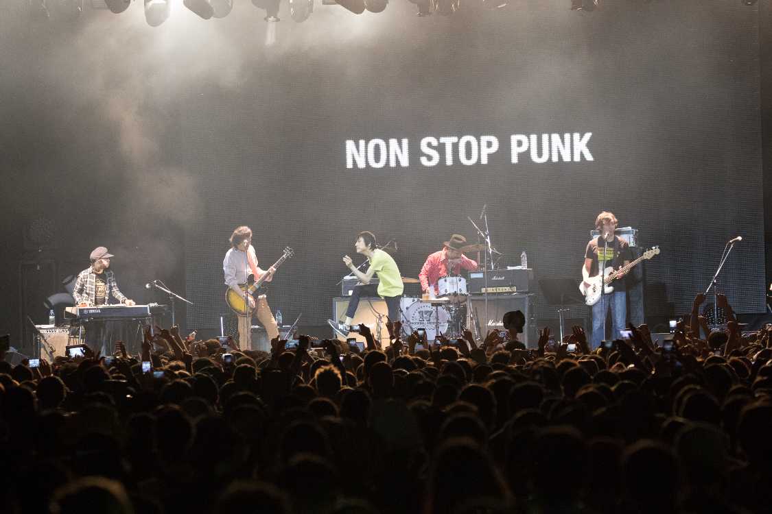 その次にブルーハーツ、ハイロウズ、クロマニヨンズの甲本ヒロトが登場。3人とも洋楽のカバーでした。