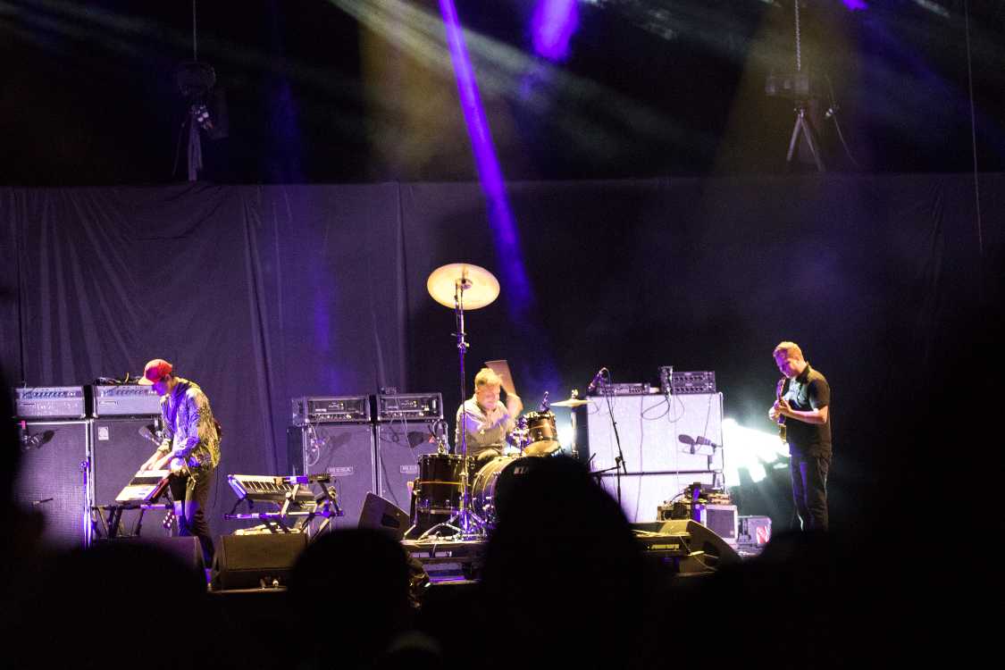 前日のスクエアプッシャーと同様、驚くほど音響がよく、バンドのよさを大きく引き出していました。