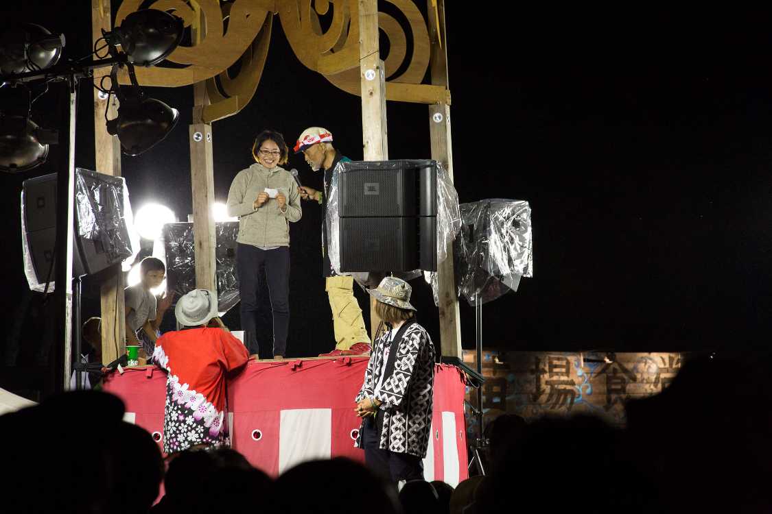 当選者の女性。