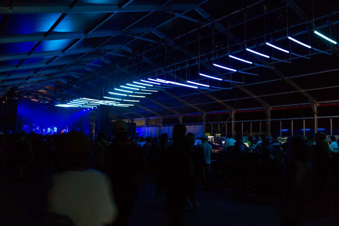 波状の段差もみられます。