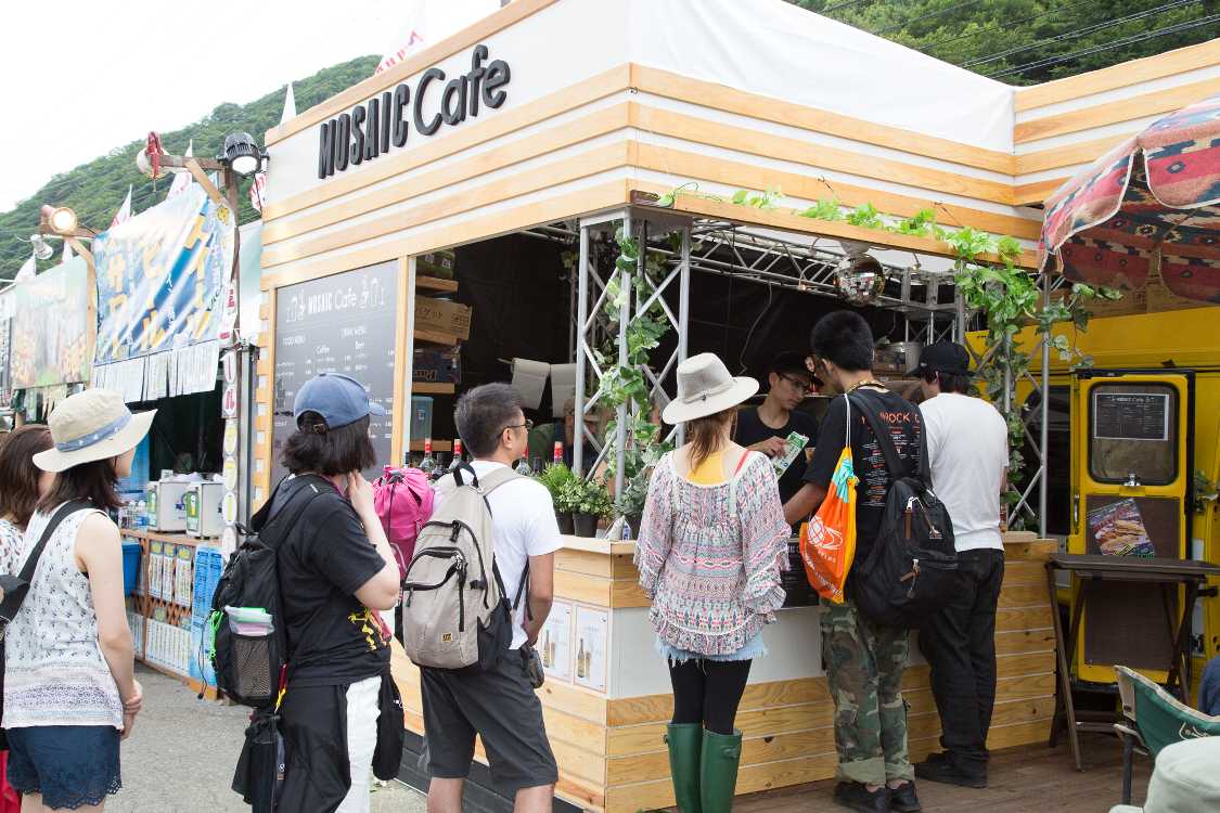 前回の16年は「モザイクキッチン」として公式ガイドにも載っていましたが、今回は載っていません。公式サイトには載っています。