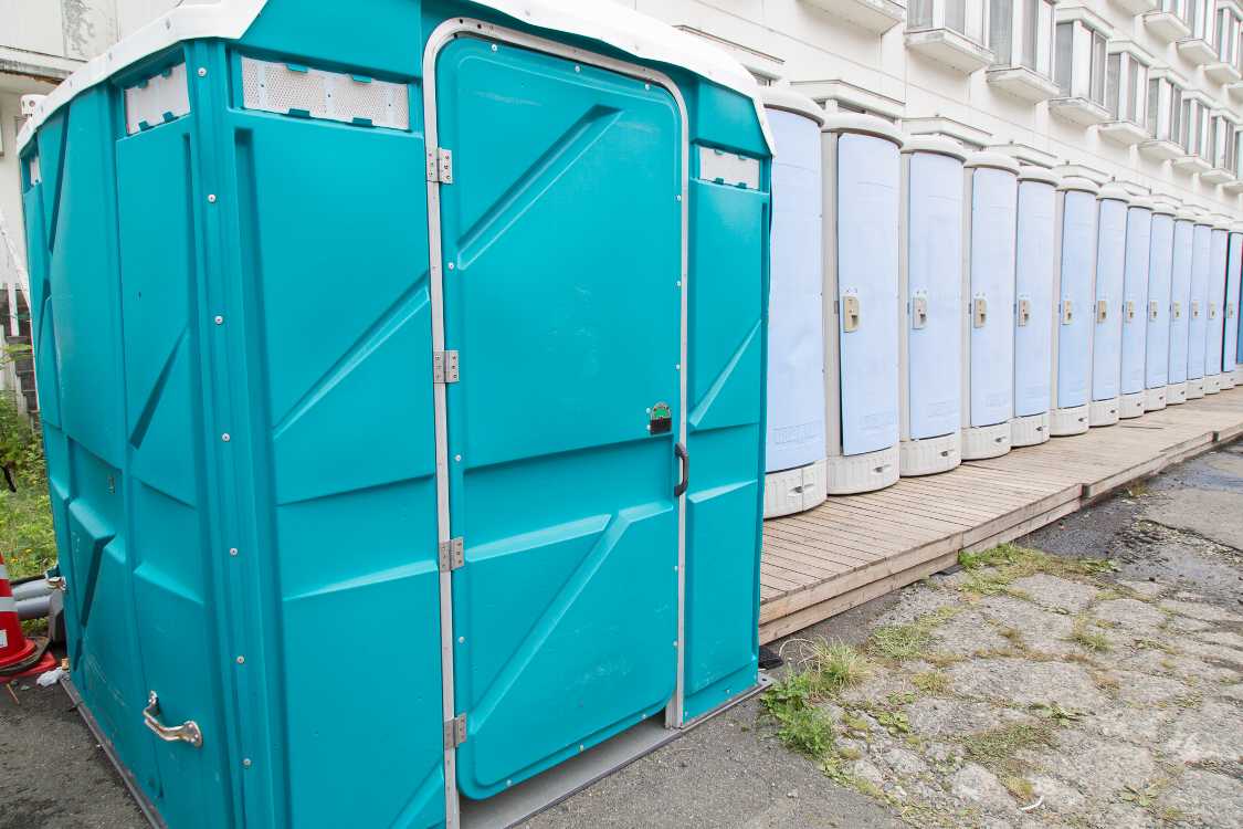 障害者向けのトイレ。車いすでも入れるとみられます。