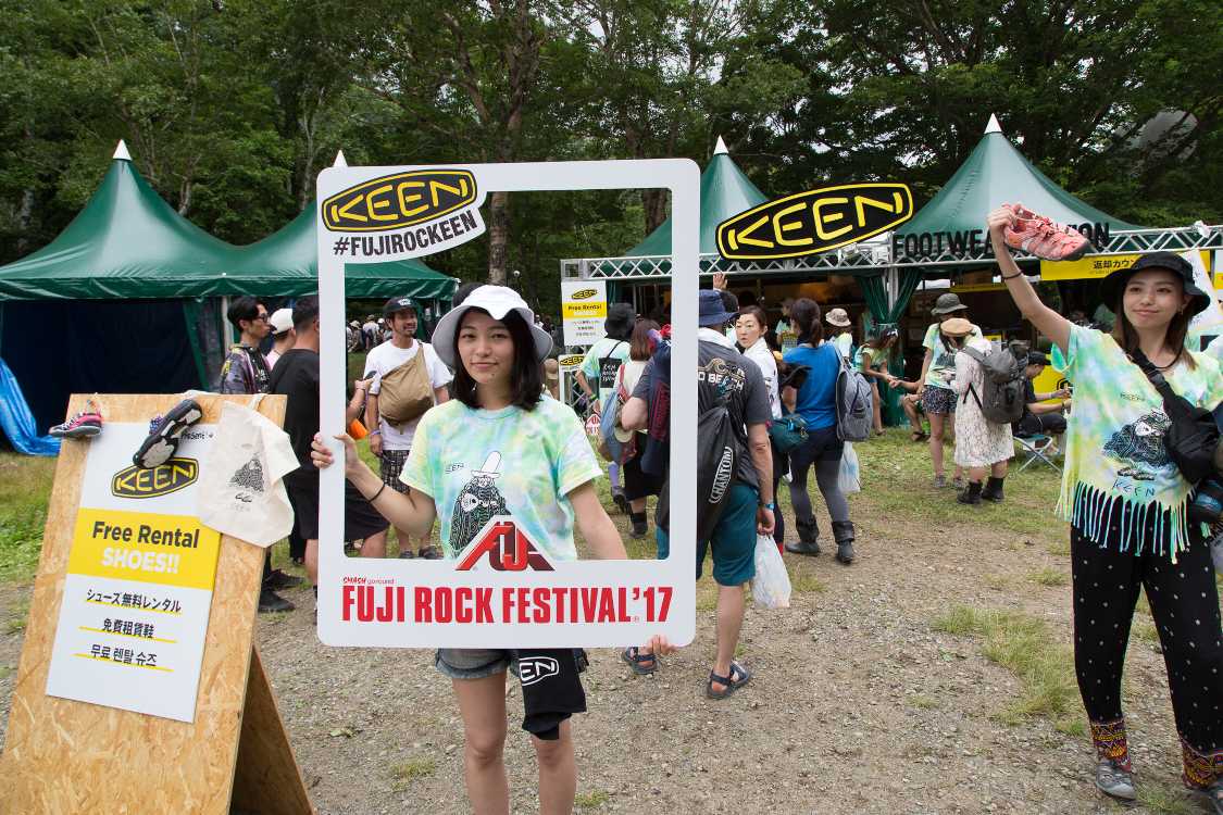 前回に続きキーンのシューズをレンタル。