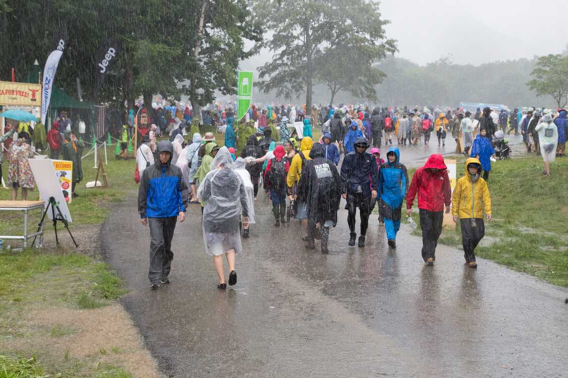 2017年は雨がよく降ったので各地で路面が悪くなりました。