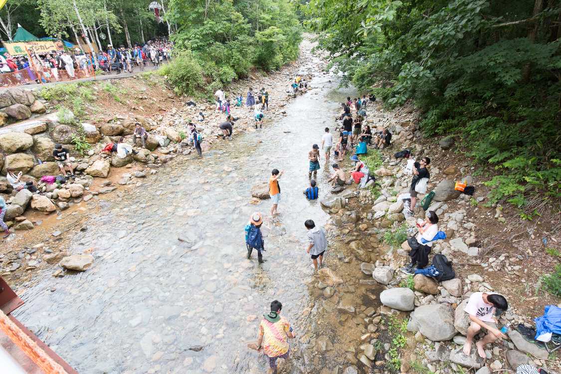 ホワイト橋の上流側。