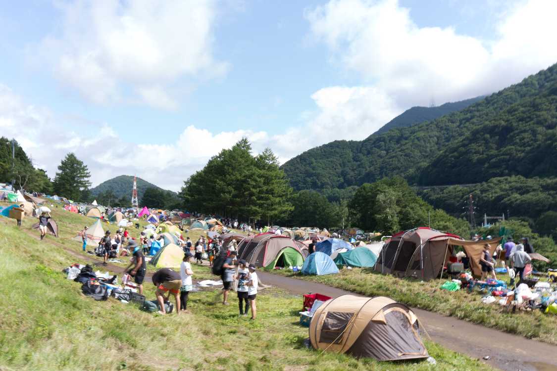 月曜朝のキャンプサイト。天気は爽快でした。