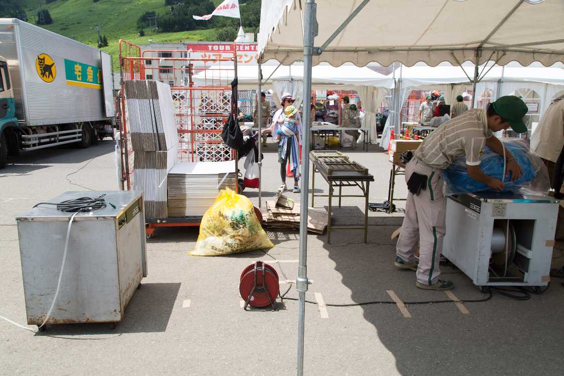 梱包用資材も用意されています。ダンボールもあります。