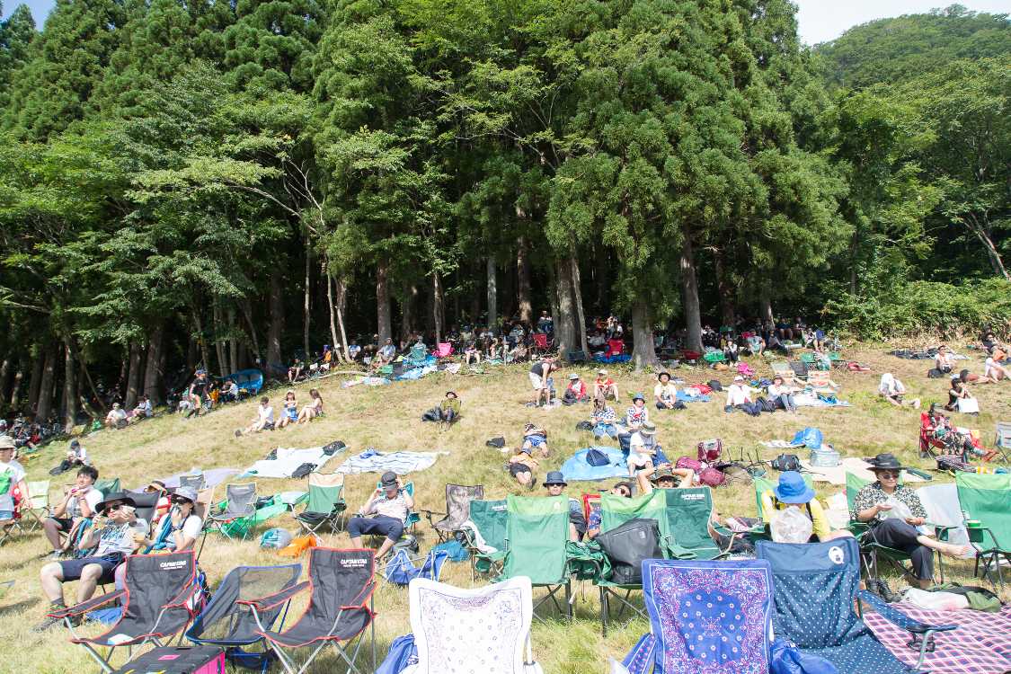 グリーンステージ後方。