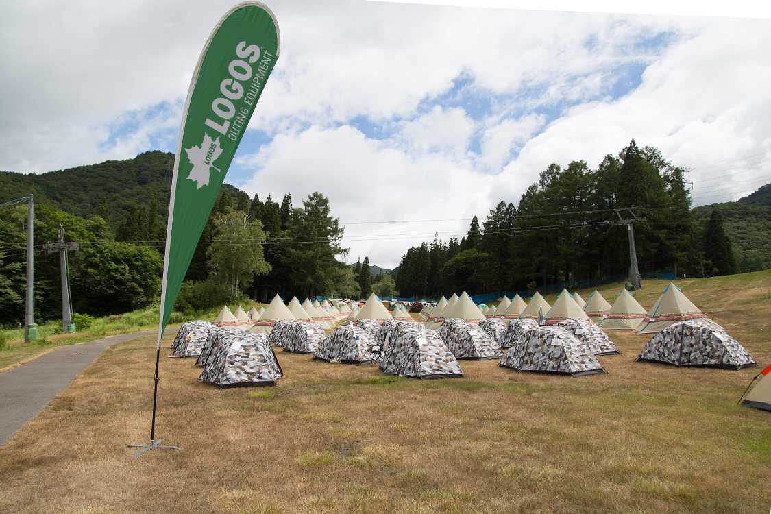 ロゴスのレンタルテント。