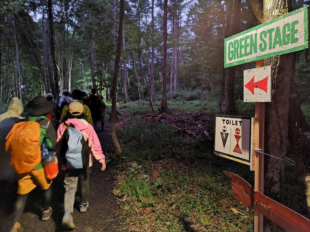 グリーンステージ行き通路。実際はホワイトステージの入り口付近に出ます。