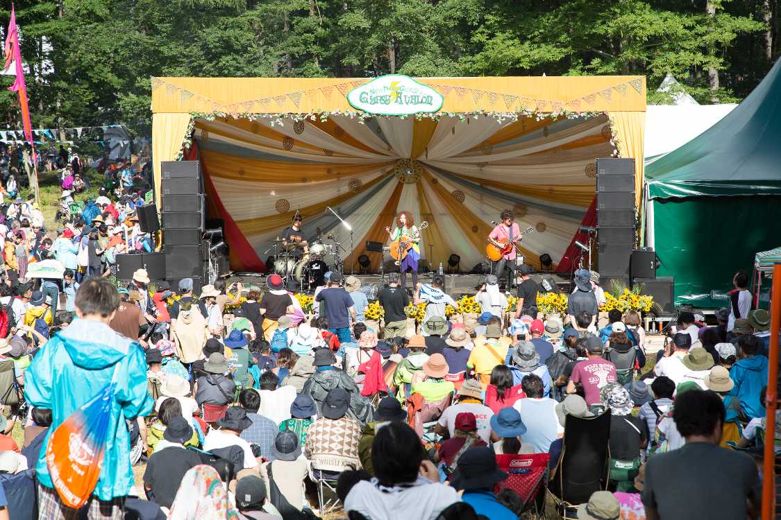 ジプシーアバロンのステージ。