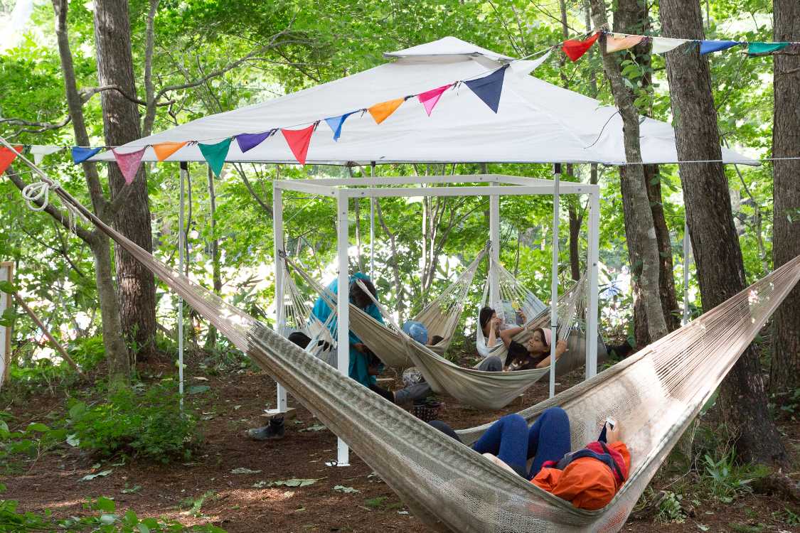 晴れた昼は満席です。