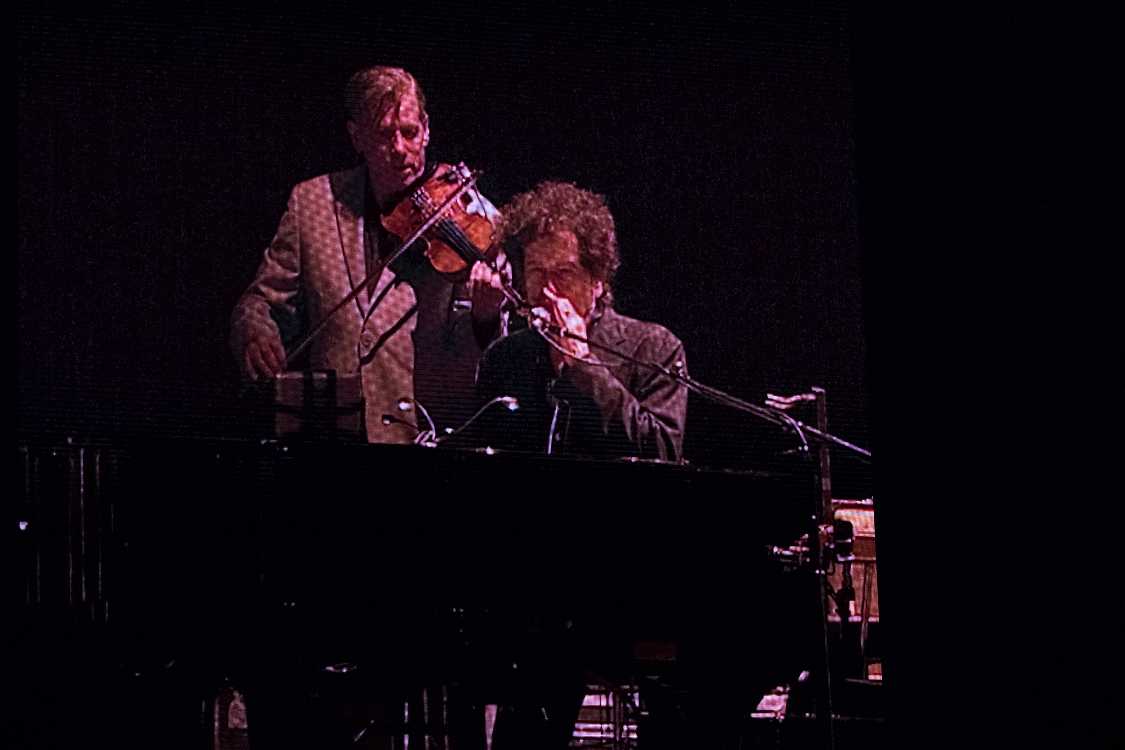 「風に吹かれて」のころ。有名曲なので、バイオリンのメロディーが「風に吹かれて」だと分かったときに歓声が上がりました。