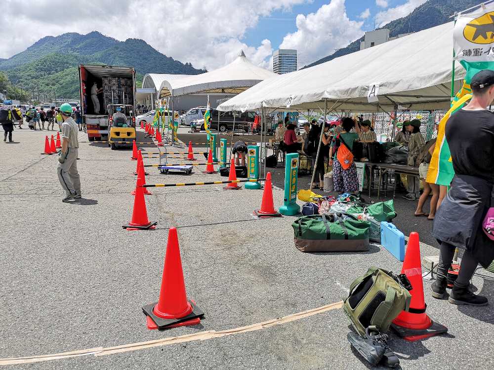 梱包と荷受けは分かれています。