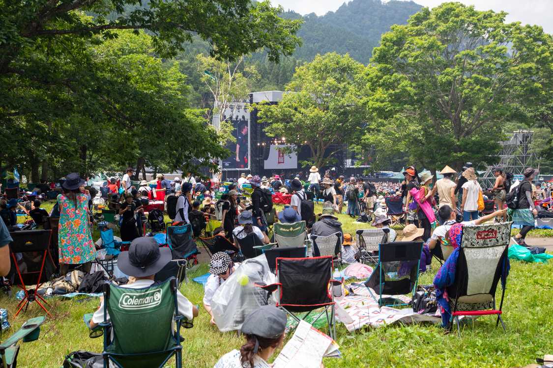 グリーンステージの南側から。