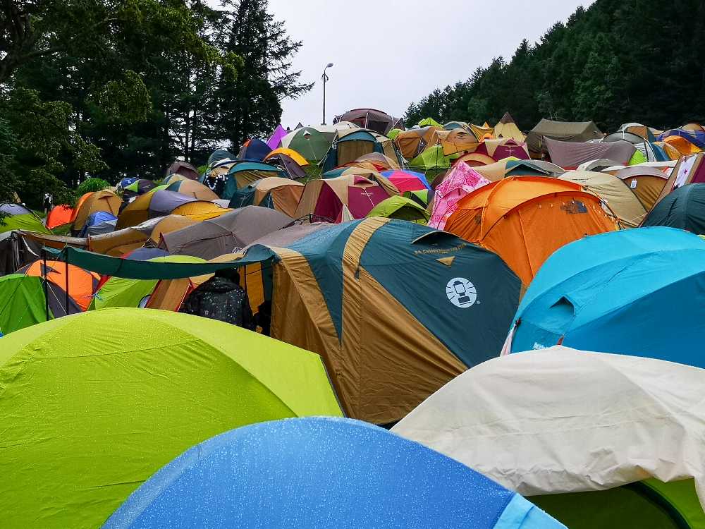 レッドゲート近くのテント密集地。