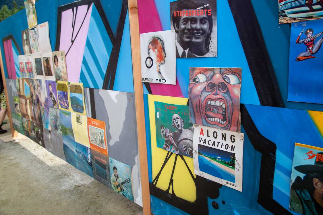 有名盤も多いが、土曜の大雨でほとんどが濡れました。