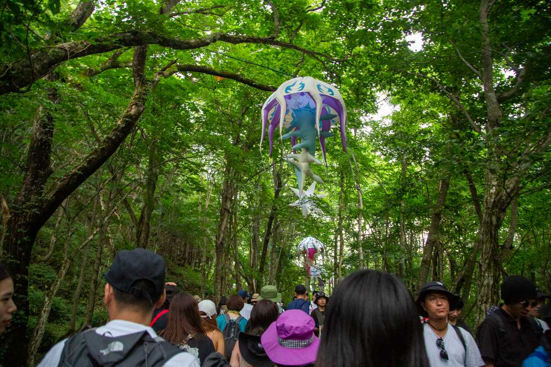 導線の上の装飾その2。