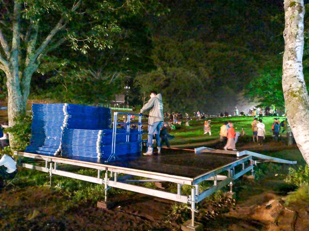 障害者用スペースが資材置き場になっていました。