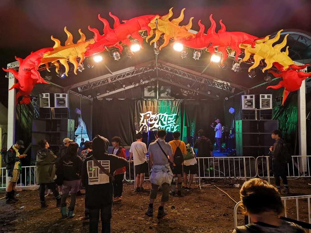 ルーキーアゴーゴー。